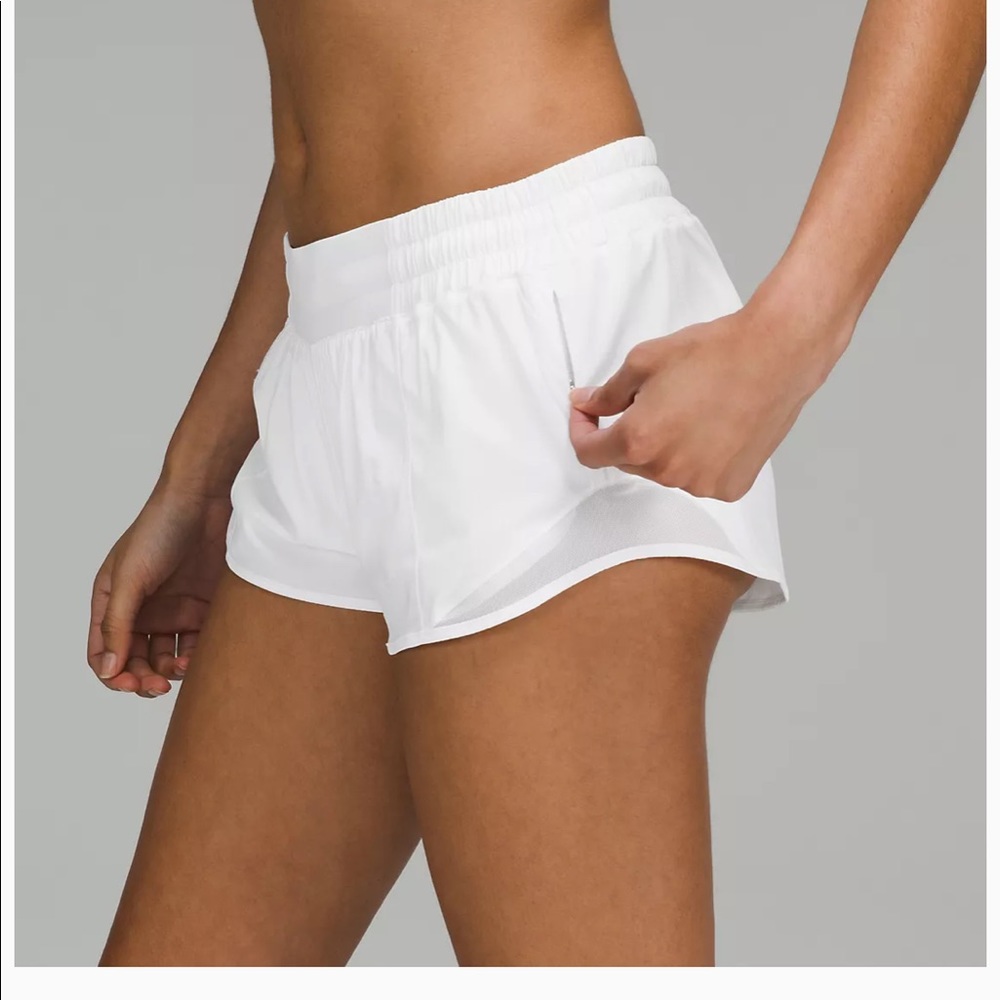 Hotty Hot Low-Rise Lined Short 2.5" in Color White Size 4